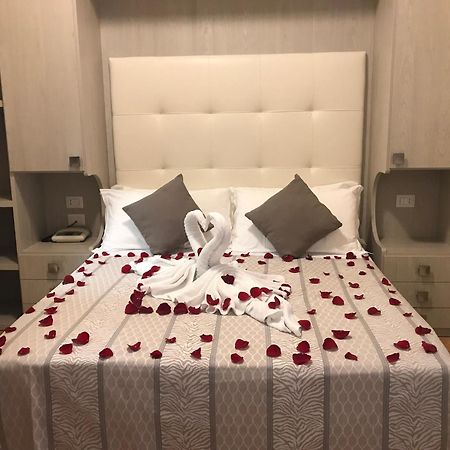 Hotel Jumbo Rimini Luaran gambar