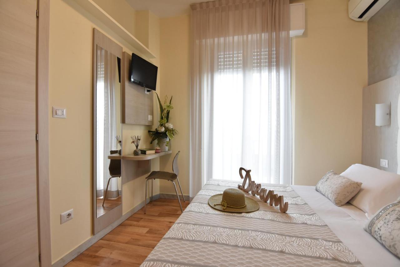 Hotel Jumbo Rimini Luaran gambar