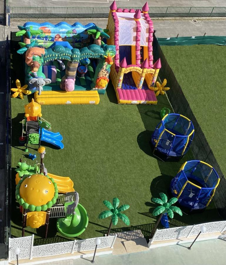 Hotel Jumbo Rimini Luaran gambar