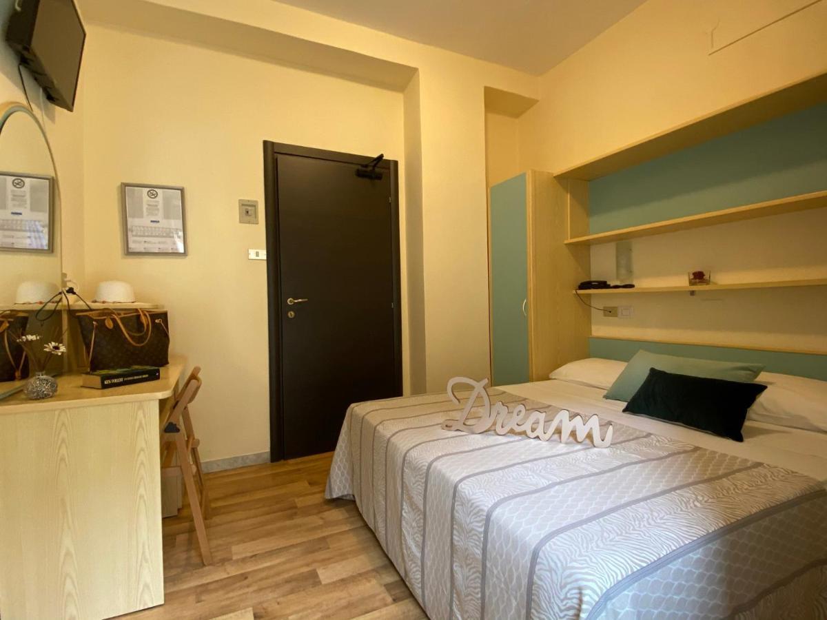 Hotel Jumbo Rimini Luaran gambar