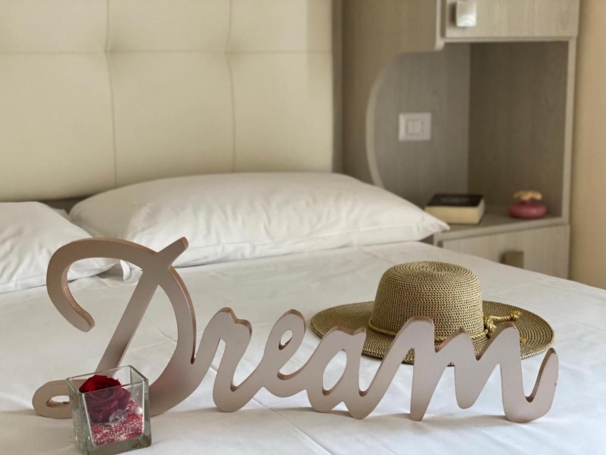 Hotel Jumbo Rimini Luaran gambar