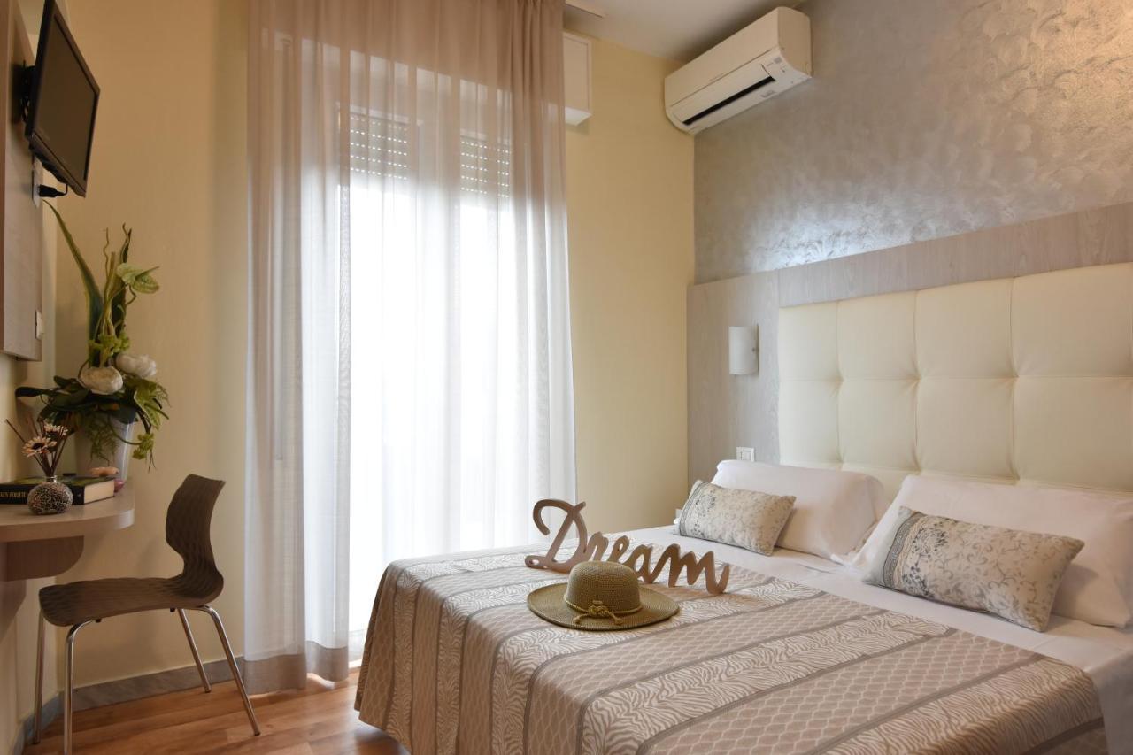 Hotel Jumbo Rimini Luaran gambar