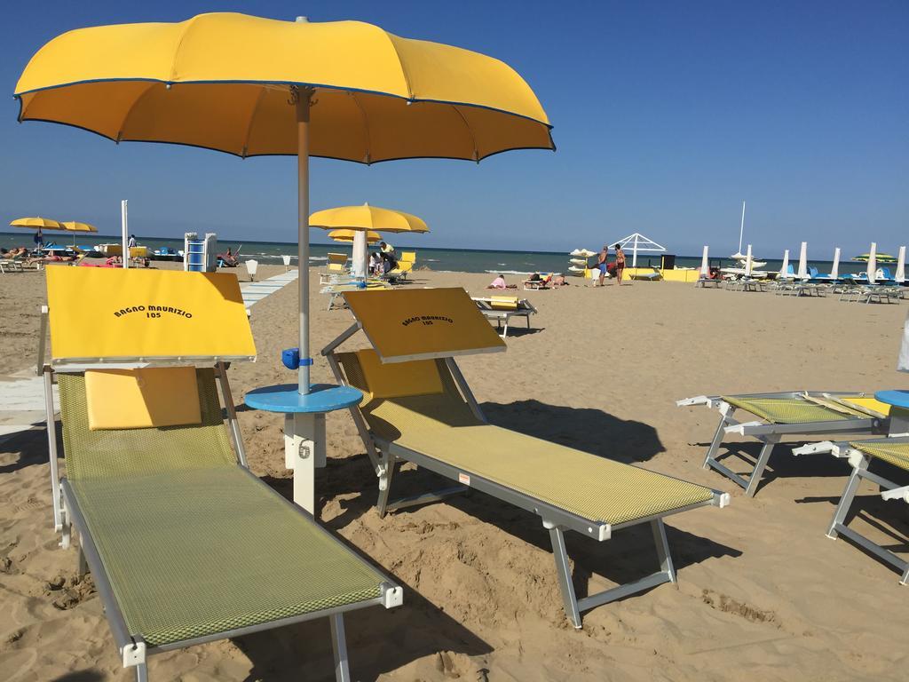 Hotel Jumbo Rimini Luaran gambar