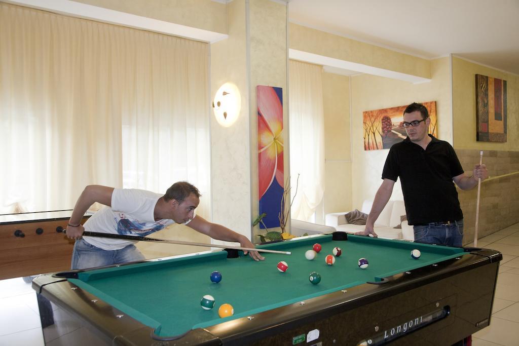 Hotel Jumbo Rimini Luaran gambar