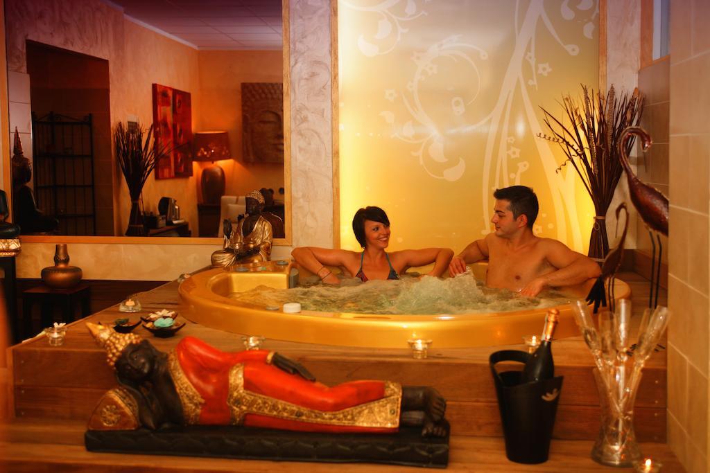 Hotel Jumbo Rimini Luaran gambar