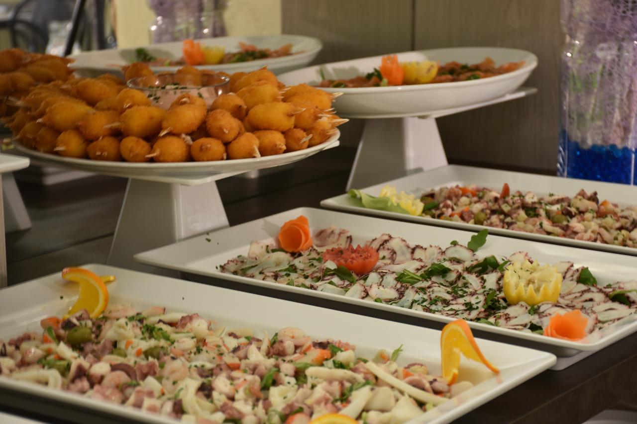 Hotel Jumbo Rimini Luaran gambar