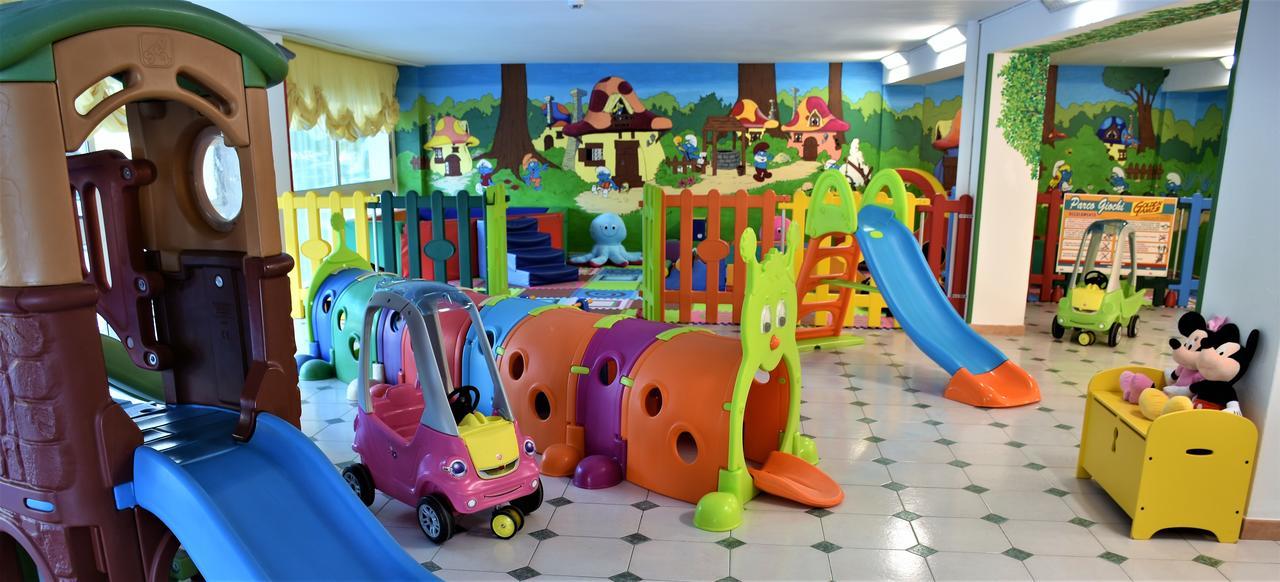 Hotel Jumbo Rimini Luaran gambar